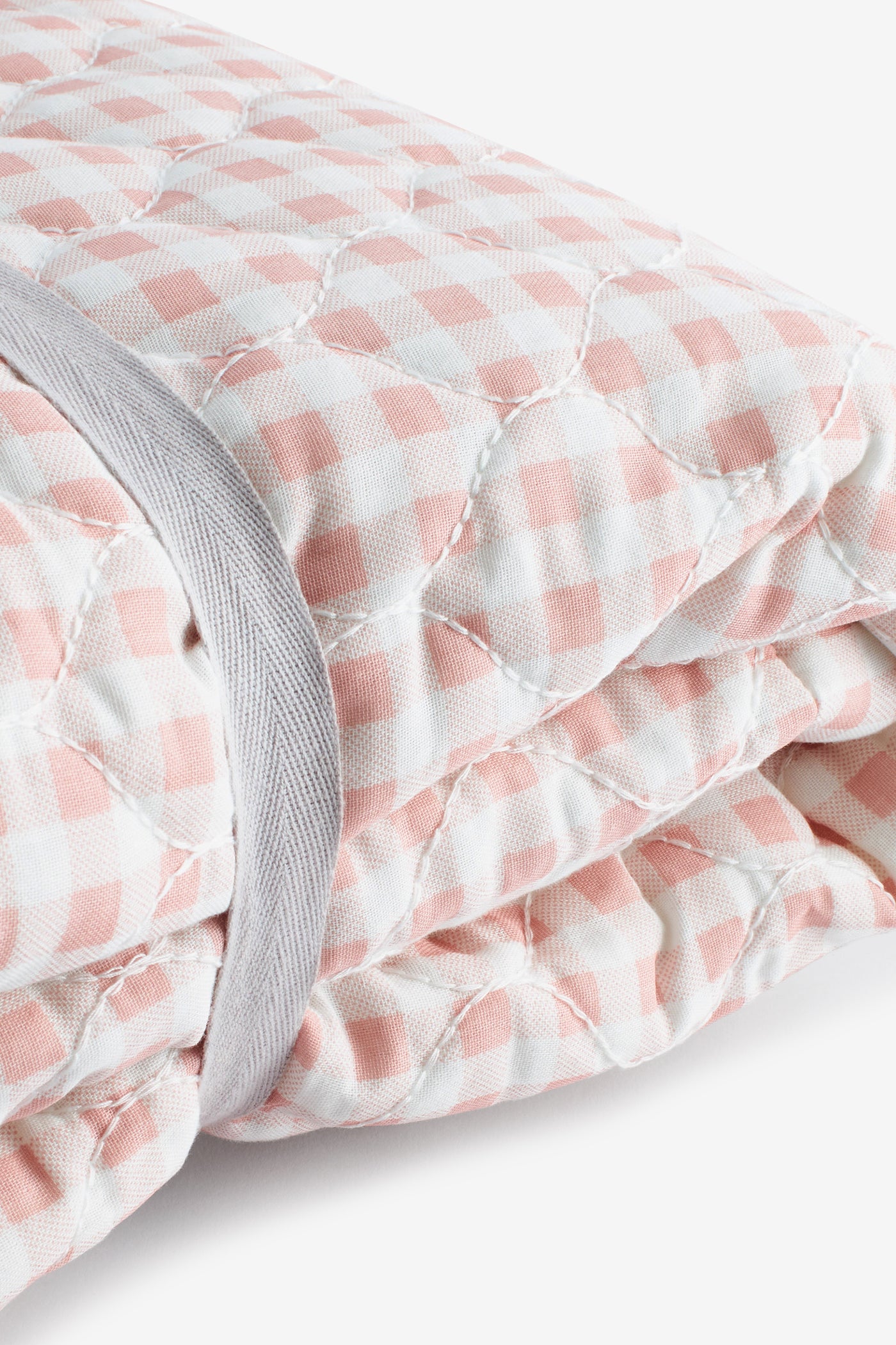 Padded Quilt, rose pink woodland and gingham print